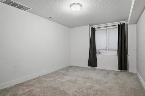 Bedroom - 1935 E 850th Rd, Lecompton, KS 66050 photo 5 of 6