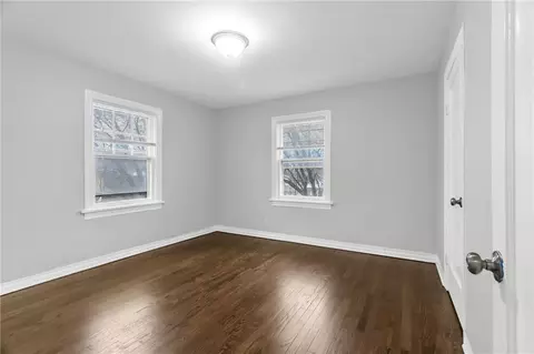 Bedroom - 9614 E 32nd S St, Independence, MO 64052 photo 2 of 4