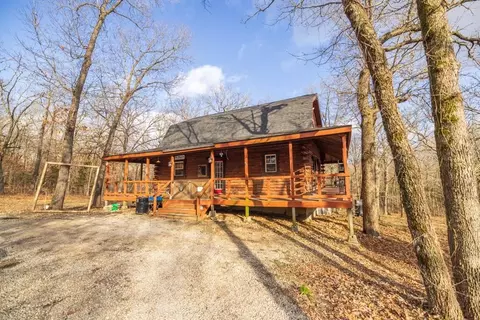 25594 Hidden Valley Ave, Warsaw, MO 65355