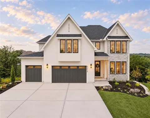 21710 W 80th Ter, Shawnee, KS 66220
