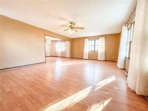 Living - 1045 Yale Rd, Mapleton, KS 66754 photo 3 of 14
