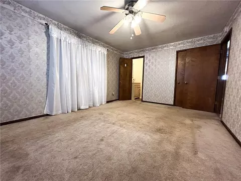 Bedroom - 1045 Yale Rd, Mapleton, KS 66754 photo 5 of 10