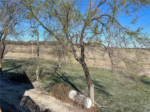 Exterior - 1045 Yale Rd, Mapleton, KS 66754 photo 6 of 6