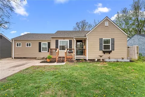 1625 Main St, Osawatomie, KS 66064