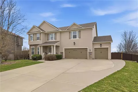 21741 W Summer St, Spring Hill, KS 66083