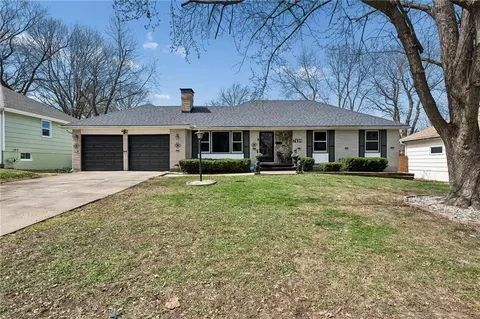 7416 Hardy Ave, Raytown, MO 64133