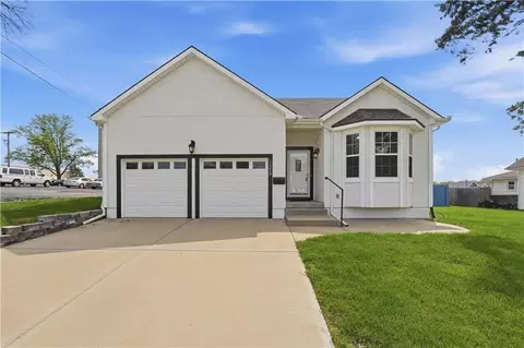 11219 W 57th Ter, Shawnee, KS 66203