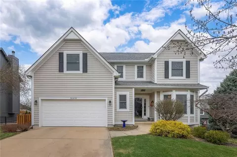 14416 Hemlock St, Overland Park, KS 66223