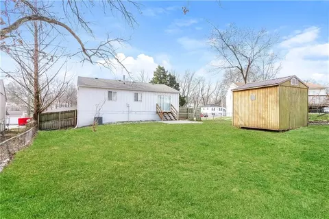 Exterior - 18902 E Arrowhead Dr, Independence, MO 64056 photo 3 of 3
