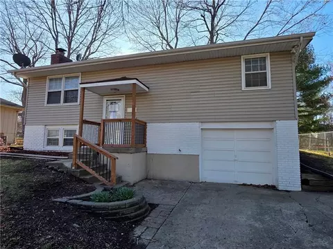 13420 Belmeade Ave, Grandview, MO 64030