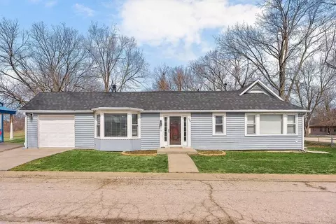 200 W 2nd St, Garden City, MO 64747