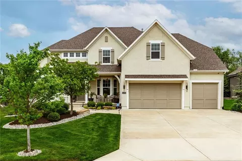14399 S Parkhill St, Olathe, KS 66062