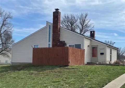11230 College Ave, Kansas City, MO 64137