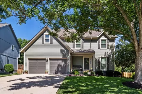 12285 S Mullen Rd, Olathe, KS 66062