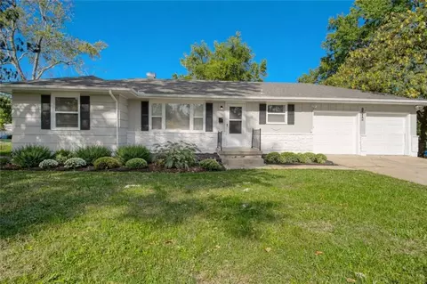8512 E 85th St, Raytown, MO 64138