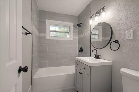 Bath - 8512 E 85th St, Raytown, MO 64138 photo 2 of 3