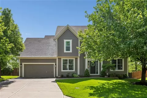 5837 Millbrook St, Shawnee, KS 66218