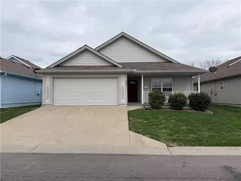 905 Mercury Way, Raymore, MO 64083