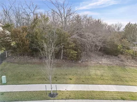 11819 S Kenton St, Olathe, KS 66061