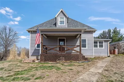 709 SE 3rd St, Faucett, MO 64448