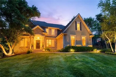 14601 Carter St, Overland Park, KS 66221