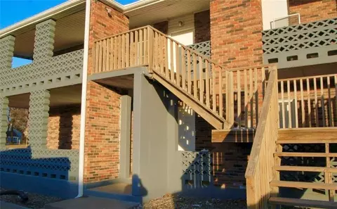 Exterior - 310 E Franklin St, Clinton, MO 64735 photo 1 of 2