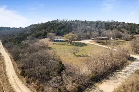 6063 County Road 3900 Rd #B, Neodesha, KS 66757