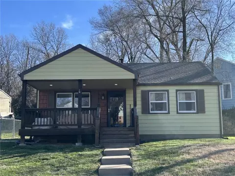 4880 Oakland Ave, Kansas City, KS 66102