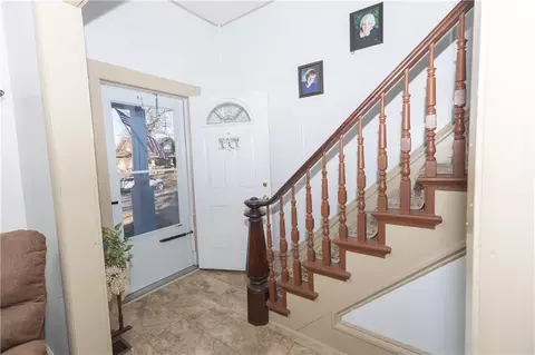Entry Way - 703 E 4th St, Cherryvale, KS 67335 photo 1 of 7