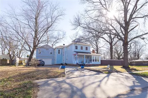 Exterior - 703 E 4th St, Cherryvale, KS 67335 photo 2 of 11