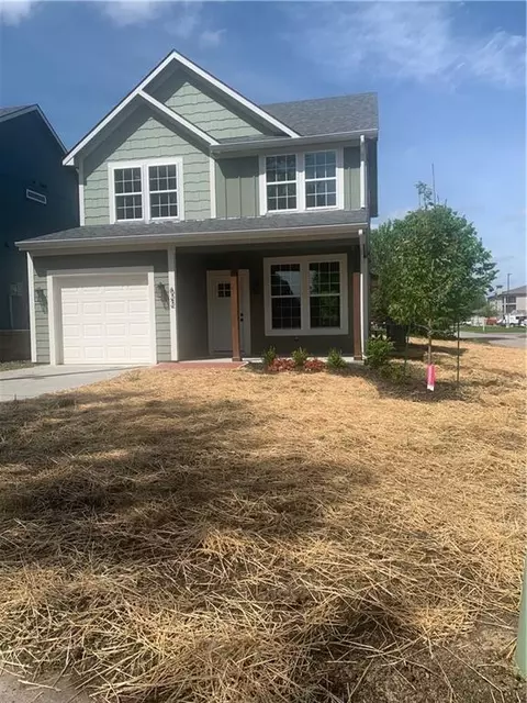 622 NW Charlotte St, Grain Valley, MO 64029