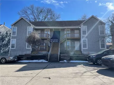 10027 E 67th St, Raytown, MO 64133