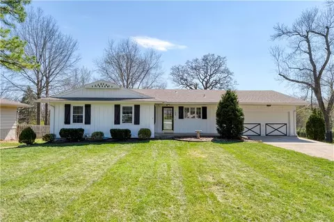 1409 E 108th St, Kansas City, MO 64131