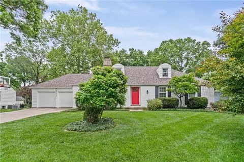 8345 Reinhardt St, Prairie Village, KS 66206