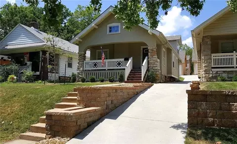 4512 Pennsylvania Ave, Kansas City, MO 64111