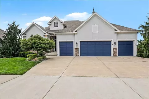 16913 Bradshaw St, Overland Park, KS 66221