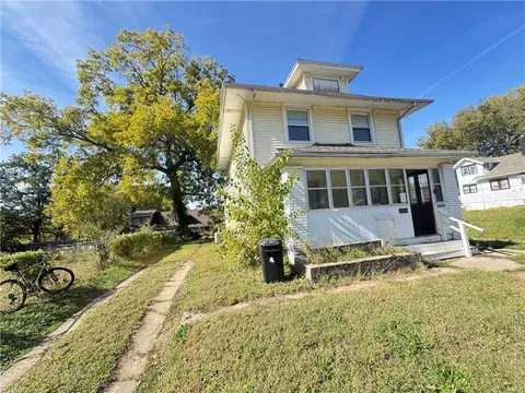 2318 N 12th St, Kansas City, KS 66104