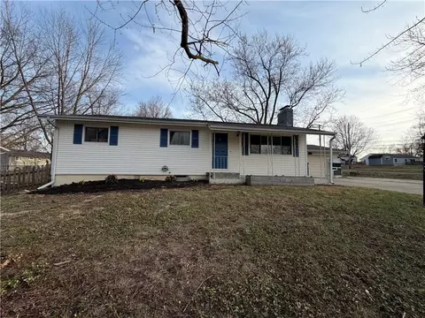 1501 NE 67th Pl, Gladstone, MO 64118