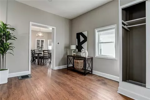 3139 Mcgee St, Kansas City, MO 64111