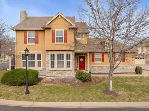 9803 Nieman Pl, Overland Park, KS 66214