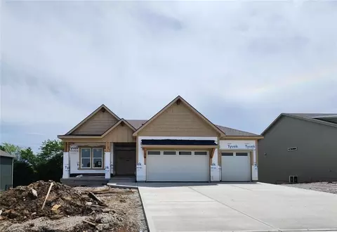 24875 W 145th Pl, Olathe, KS 66061