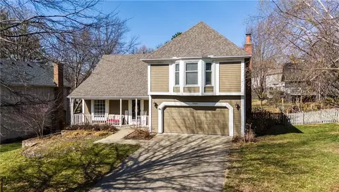 7950 Acuff Ln, Lenexa, KS 66215