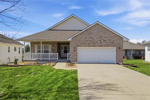 408 Victoria Ave, Excelsior Springs, MO 64024