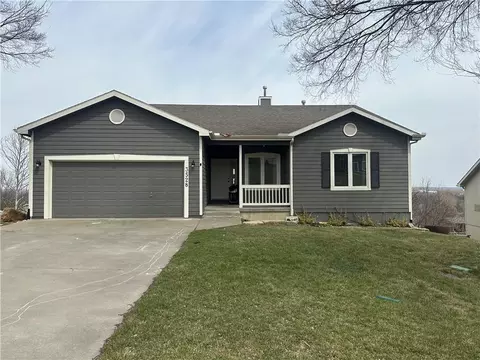 3528 Tillerman Dr, Lawrence, KS 66049