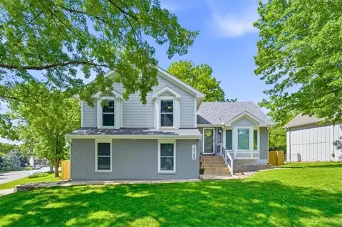 15109 W 122nd Ter, Olathe, KS 66062