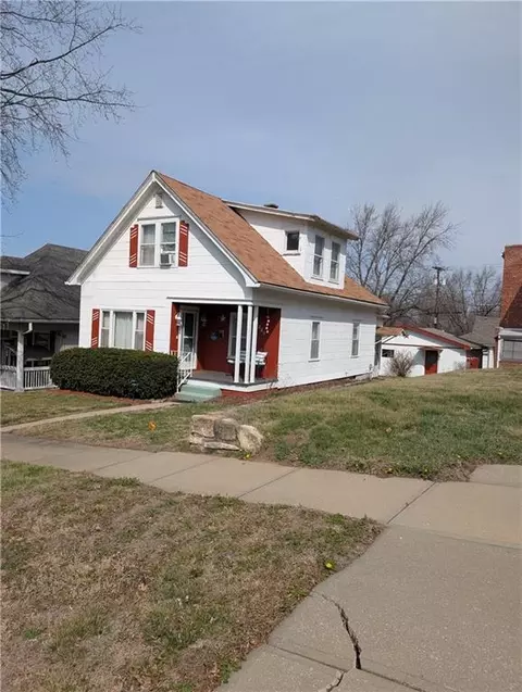 3223 Penn St, Saint Joseph, MO 64507