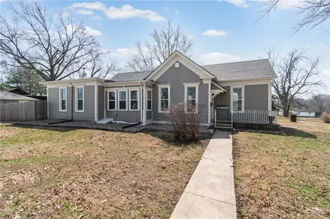303 S Elm St, Plattsburg, MO 64477