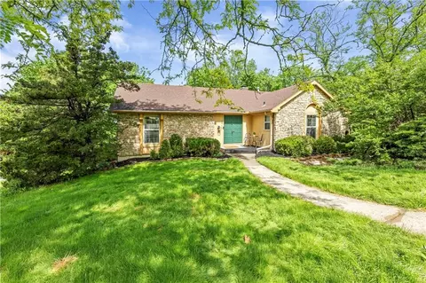 2416 E 110th St, Kansas City, MO 64131