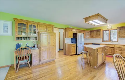 Kitchen - 2904 SW 13th St, Lees Summit, MO 64081 photo 5 of 5