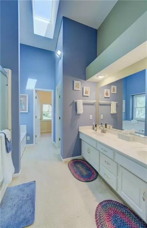 Bath - 2904 SW 13th St, Lees Summit, MO 64081 photo 3 of 6